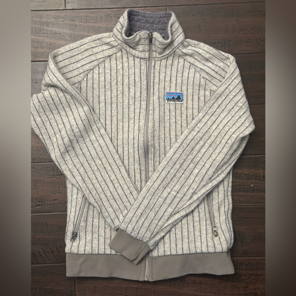 Patagonia Gray Zip Up Sweater with Sporty High Collar